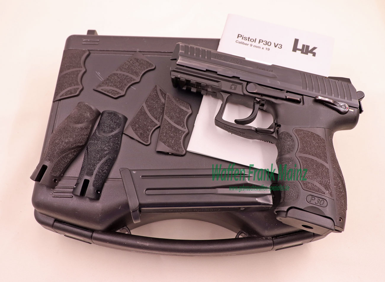 Heckler & Koch - Oberndorf Mod. P 30 9mm Luger